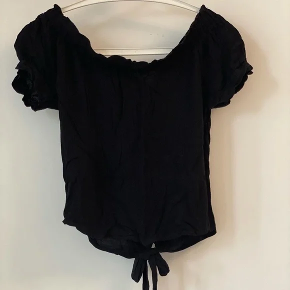 Black tie knot Off shoulder top - Picture 3 of 3